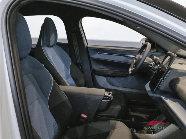 VOLVO EX30 CROSS COUNTRY P5 LONG RANGE ELEC - foto 10