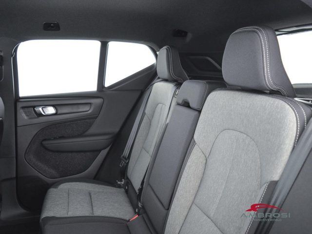 VOLVO XC40 B3 MILD HYBRID BENZINA PLUS DARK - foto 10