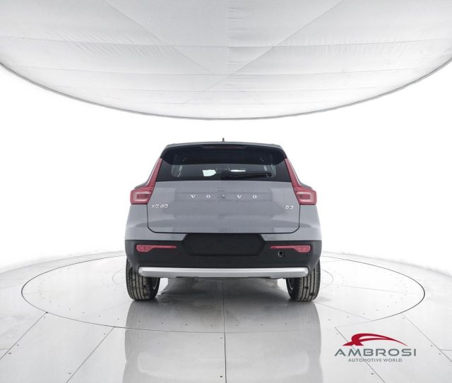 VOLVO XC40 B3 MILD HYBRID BENZINA CORE - foto 6