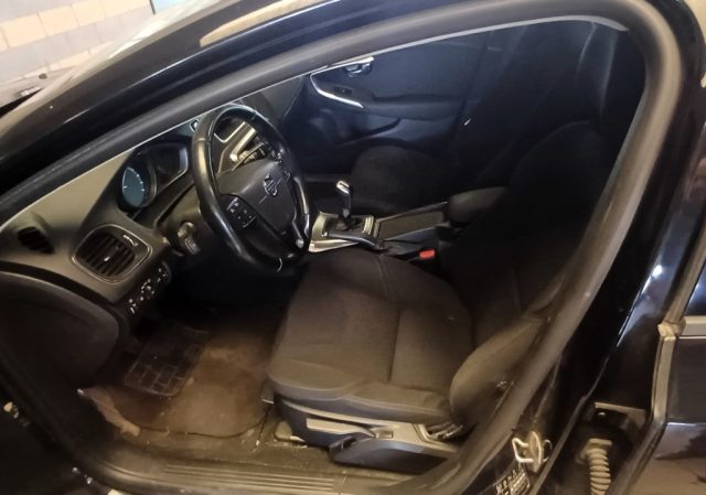 VOLVO V40 D2 1.6 BUSINESS - foto 6