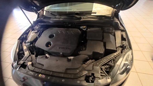VOLVO V40 D2 1.6 BUSINESS - foto 11