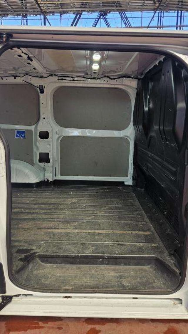 FORD TRANSIT CUSTOM TREND VAN 320 L1H1 2.0 ECOBLUE 1 - foto 17