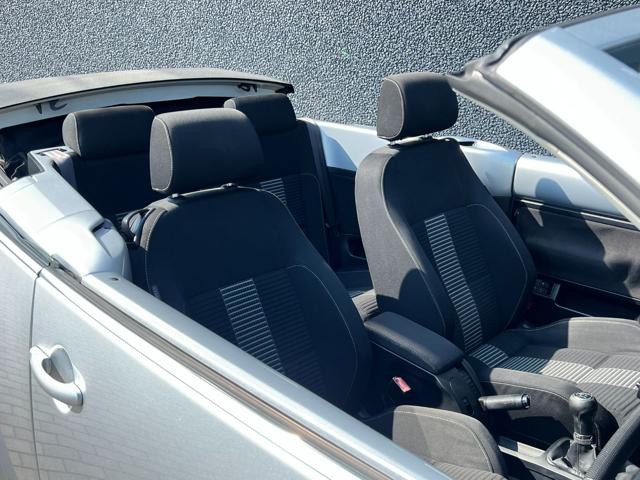 VOLKSWAGEN NEW BEETLE OK NEOPATENTATI 1.4 16V CABRIO - foto 23