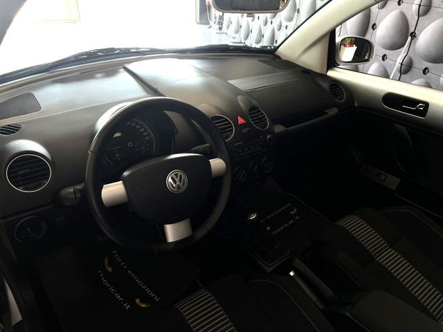 VOLKSWAGEN NEW BEETLE OK NEOPATENTATI 1.4 16V CABRIO - foto 27