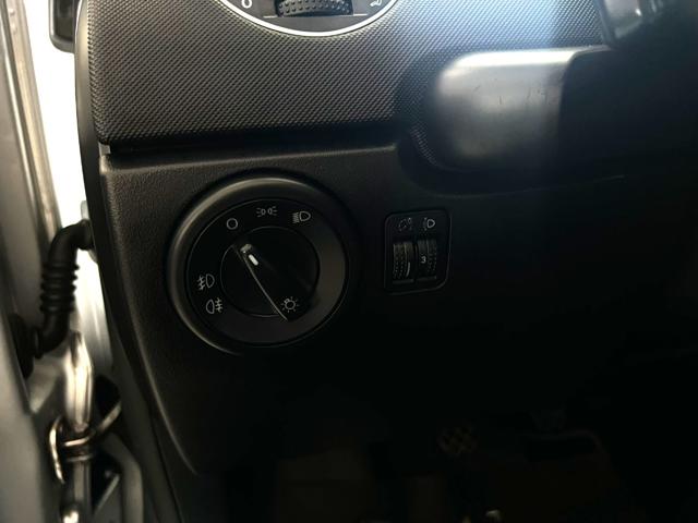 VOLKSWAGEN NEW BEETLE OK NEOPATENTATI 1.4 16V CABRIO - foto 35