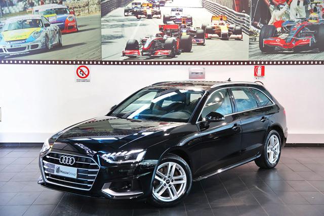 AUDI A4 Nero pastello