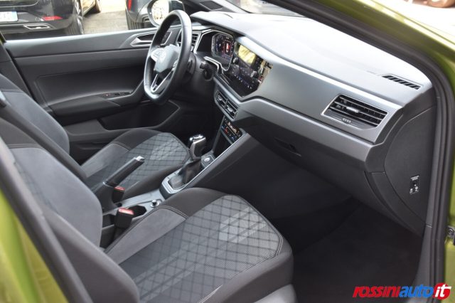 VOLKSWAGEN TAIGO 1.5 TSI 150 CV DSG R-LINE + R18  - foto 14