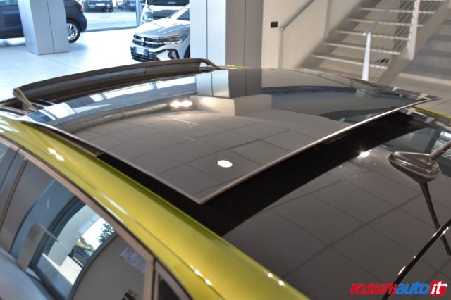 VOLKSWAGEN TAIGO 1.5 TSI 150 CV DSG R-LINE + R18  - foto 37