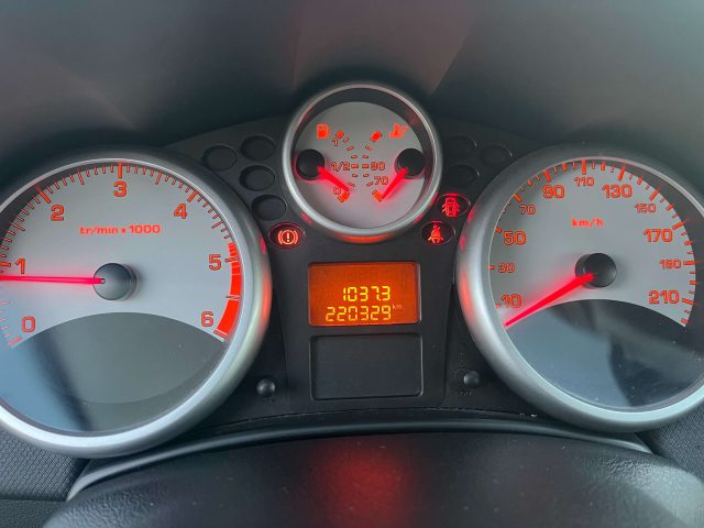PEUGEOT 207 SW 1.6 HDI 16V X-LINE FAP FL - foto 12