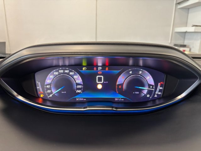 PEUGEOT 5008 7 POSTI EAT8 ALLURE PACK 1.5 DIE - foto 28