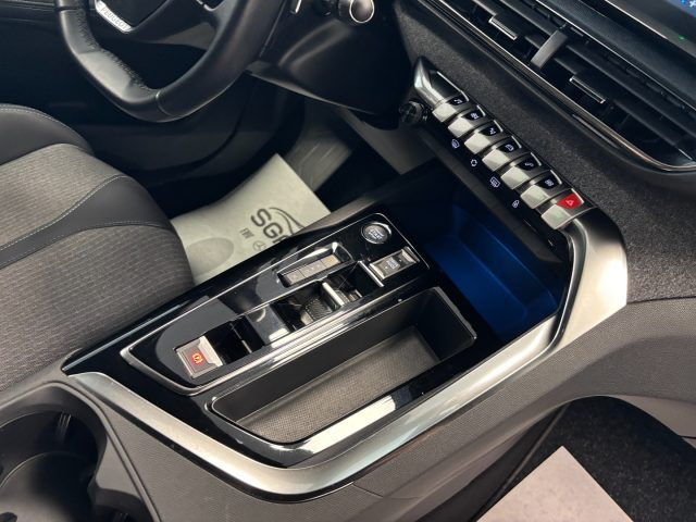 PEUGEOT 5008 7 POSTI EAT8 ALLURE PACK 1.5 DIE - foto 33