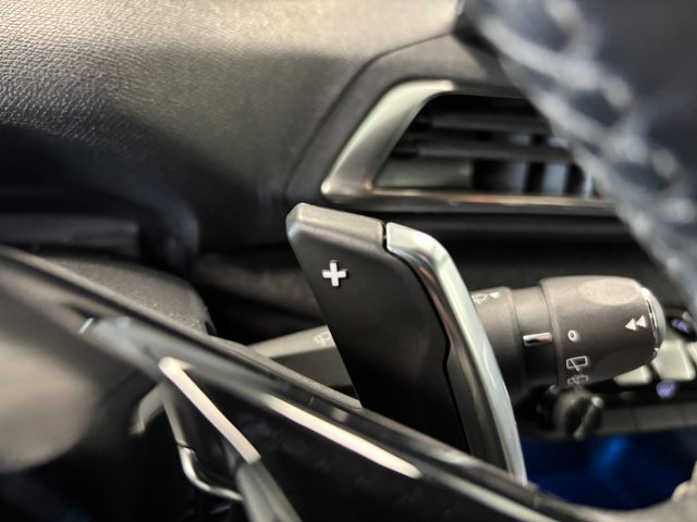 PEUGEOT 5008 7 POSTI EAT8 ALLURE PACK 1.5 DIE - foto 35