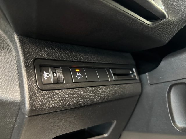 PEUGEOT 5008 7 POSTI EAT8 ALLURE PACK 1.5 DIE - foto 37