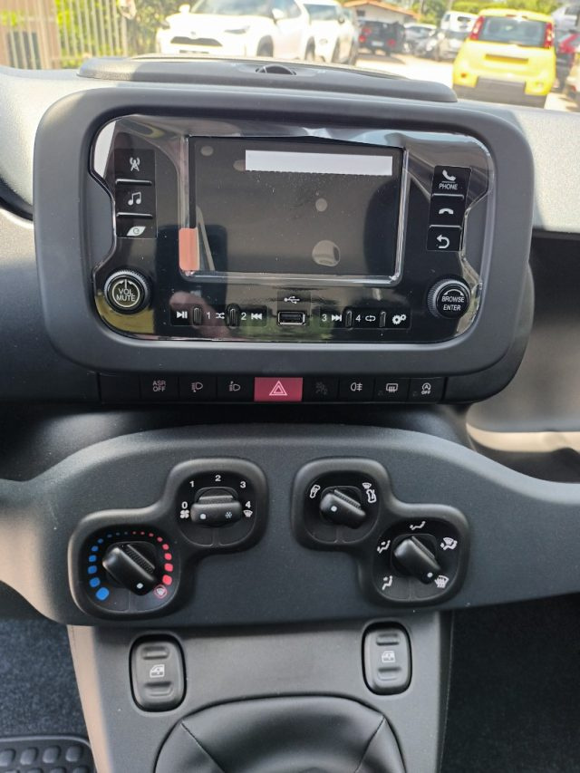 FIAT PANDA 1000 HYBRID 70 CV PACK CITY STER - foto 11