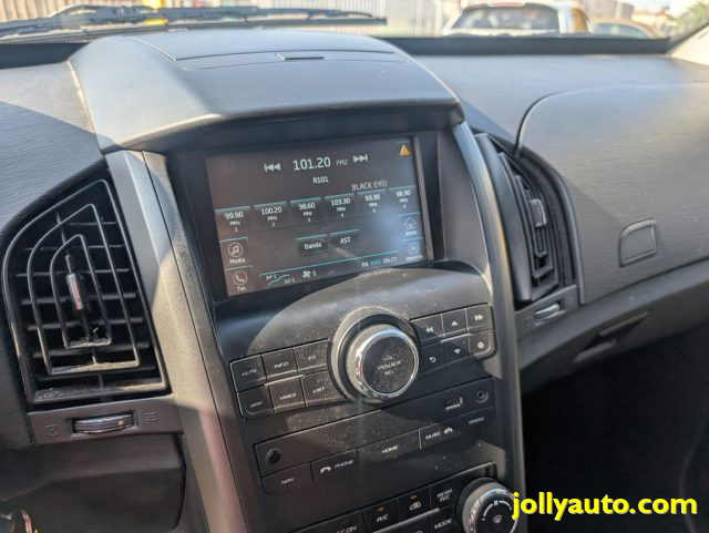 MAHINDRA XUV500 2.2 16V AWD W8 N1 - AUTOCARRO 5  - foto 13