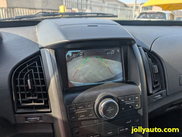 MAHINDRA XUV500 2.2 16V AWD W8 N1 - AUTOCARRO 5  - foto 18