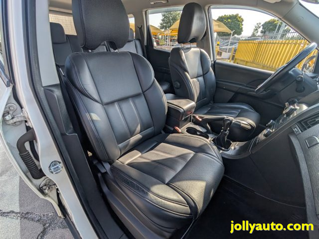 MAHINDRA XUV500 2.2 16V AWD W8 N1 - AUTOCARRO 5  - foto 24