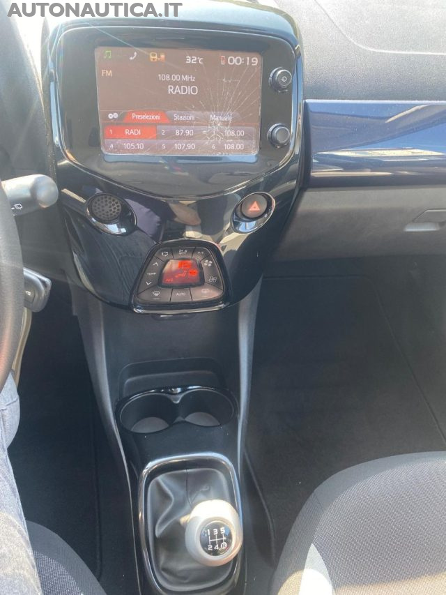 TOYOTA AYGO 1.0 VVT-I 70CV 5 PORTE X-PLAY - foto 11