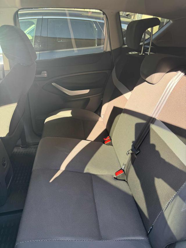 FORD KUGA + 2.0 TDCI 140 CV 2WD DPF - foto 7