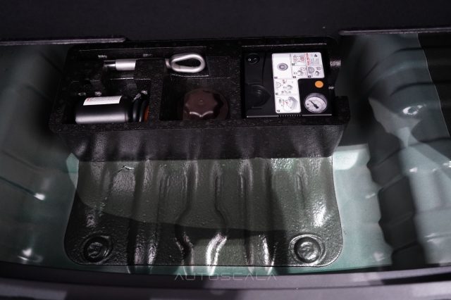 MG ZS 1.5 115CV STANDARD - foto 32