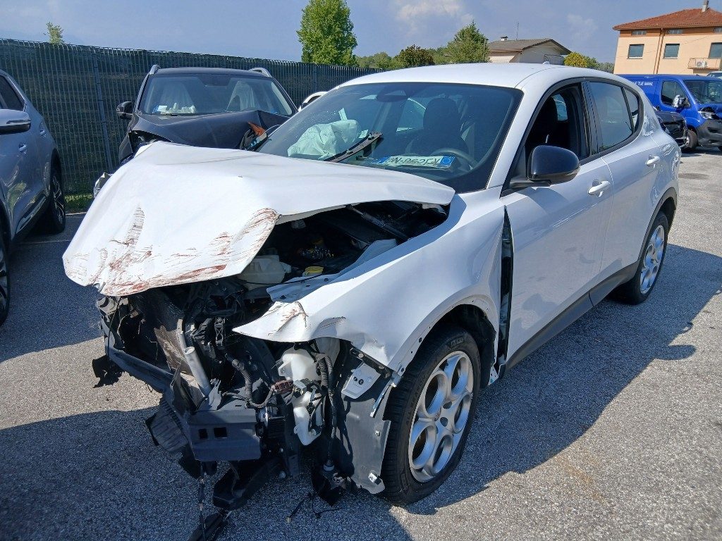 Immagine di ALFA ROMEO Tonale 1.6 diesel 130 CV TCT6 Super del 03/2023 km 68735