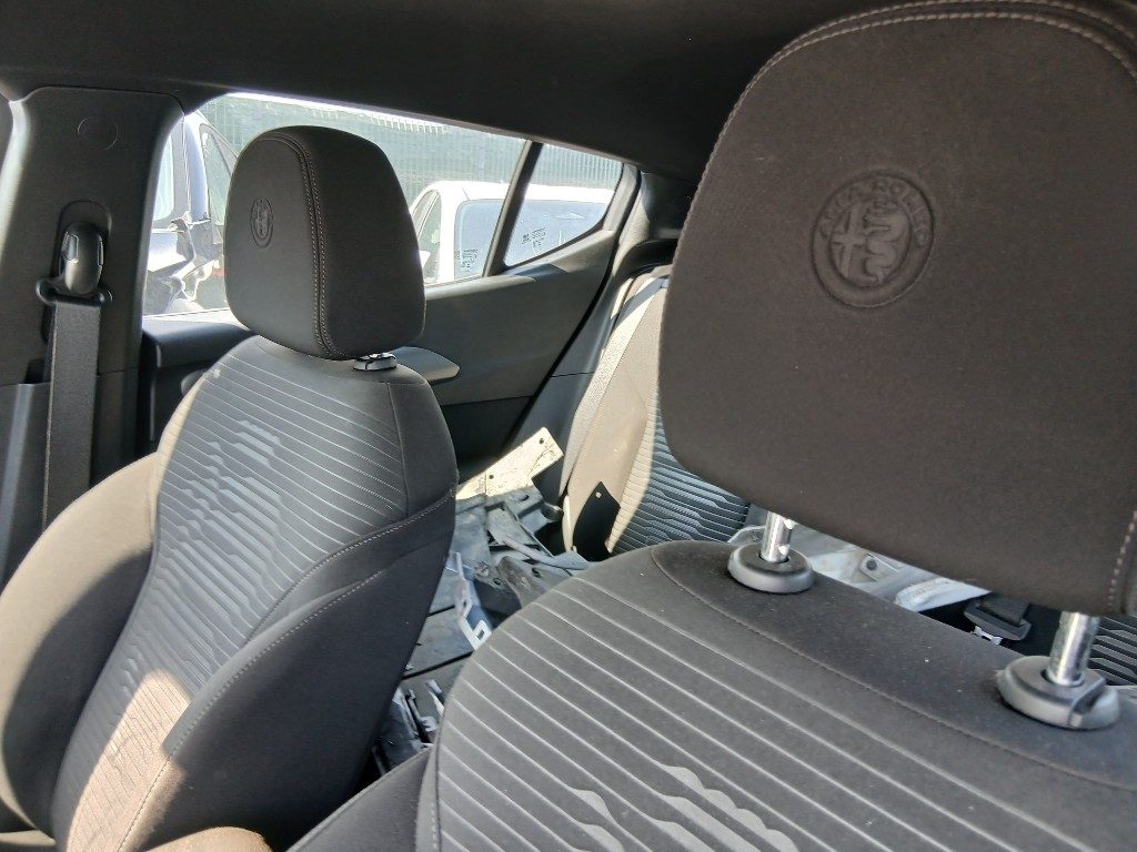 Immagine di ALFA ROMEO Tonale 1.6 diesel 130 CV TCT6 Super del 03/2023 km 68735