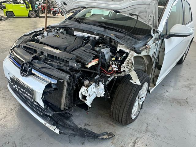 VOLKSWAGEN GOLF 1.5 TGI DSG BUSINESS BLUEMOTION - foto 10