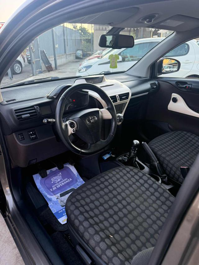 TOYOTA IQ 1.0 - foto 7