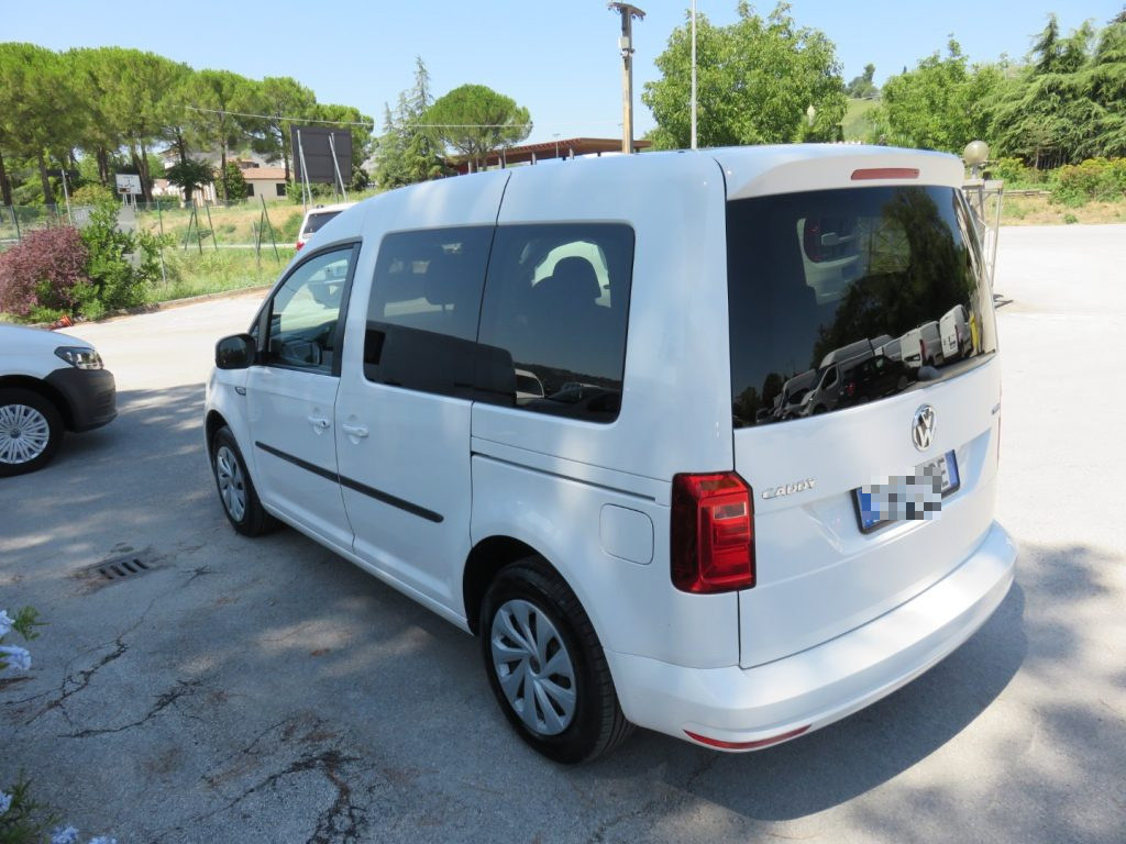 VOLKSWAGEN Caddy