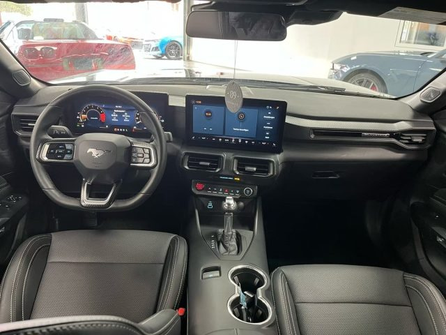 FORD MUSTANG 2.3 ECOBOOST AUTOM MY25 - foto 11