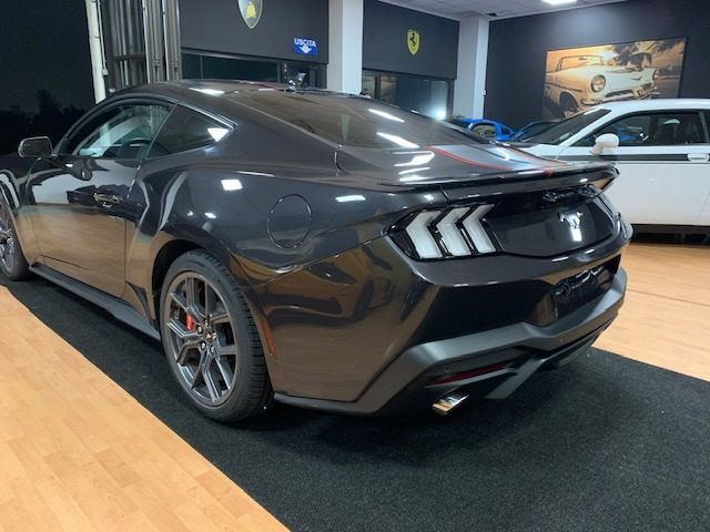 FORD MUSTANG 2.3 ECOBOOST AUTOM MY25 AZIENDAL - foto 9