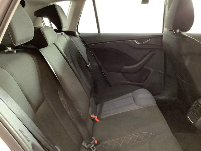 SKODA KAMIQ 1.0 G-TEC AMBITION - foto 11