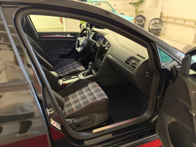 VOLKSWAGEN GOLF GTI ICONICA - LA PIU' AMATA - TENUTA - foto 11