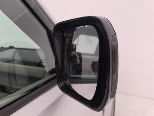 LAND ROVER DEFENDER 3.0D I6 MHEV X-DYNAMIC SE AWD 25 - foto 34