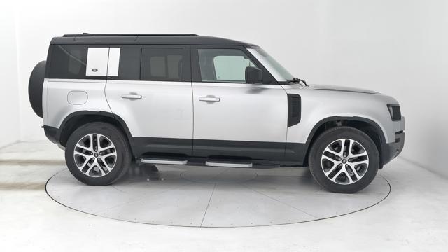 LAND ROVER DEFENDER 3.0D I6 MHEV X-DYNAMIC SE AWD 25 - foto 6