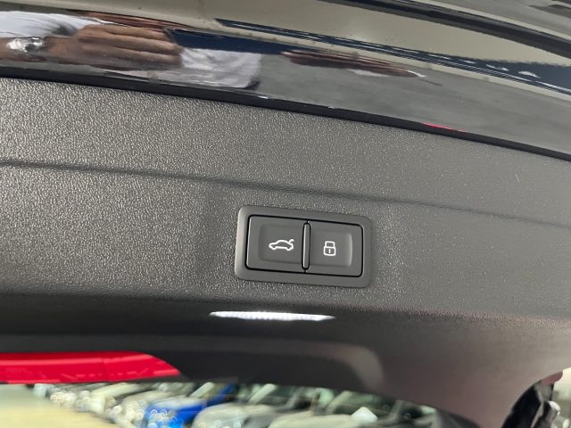 AUDI A5 AVANT TDI204CV MHEV+STRONIC S LI - foto 22