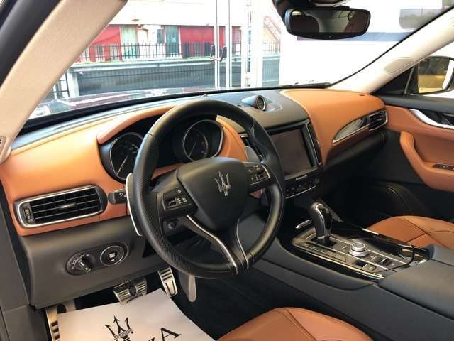 MASERATI LEVANTE V6 DIESEL 250 CV AWD GRANSPORT - foto 9