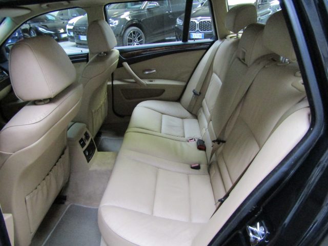 BMW 525 525D TOURING FUTURA * 370.000 KM - foto 11