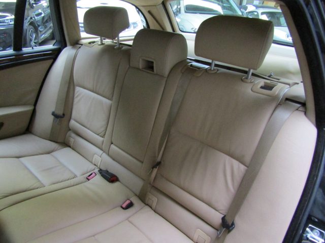 BMW 525 525D TOURING FUTURA * 370.000 KM - foto 12