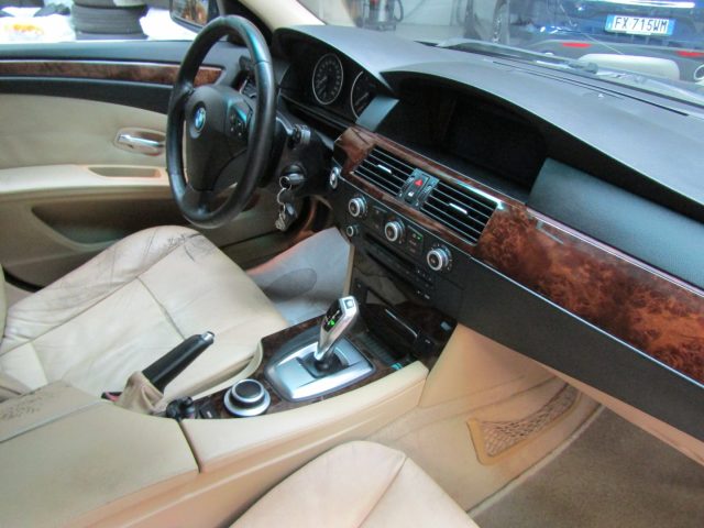 BMW 525 525D TOURING FUTURA * 370.000 KM - foto 16