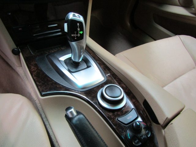 BMW 525 525D TOURING FUTURA * 370.000 KM - foto 21