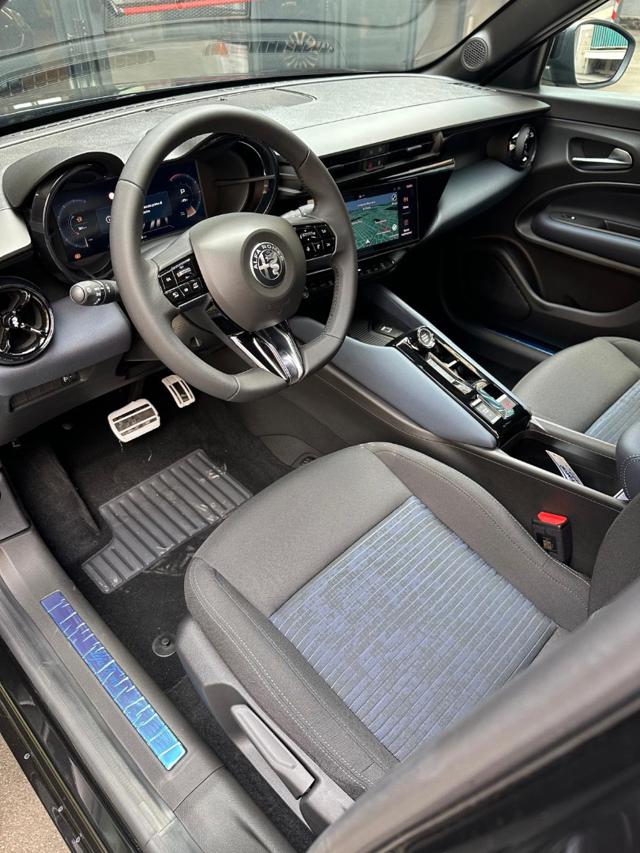 ALFA ROMEO JUNIOR 1.2 HYBRID 145CV EDCT6 + NAVIGAT - foto 7