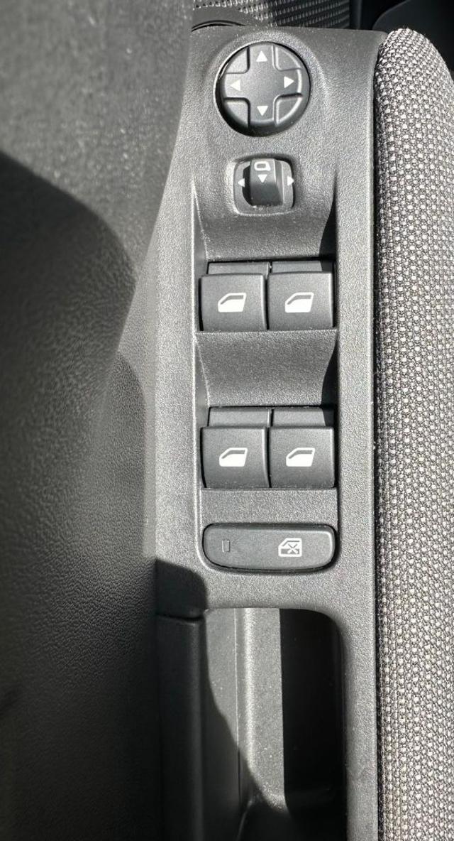 CITROEN C3 1.2 110CV YOU + CAR PLAY + SENSO - foto 13