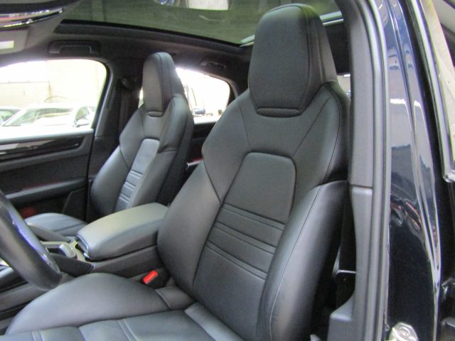 PORSCHE CAYENNE COUPÉ 3.0 V6 E-HYBRID * 132.000  - foto 9