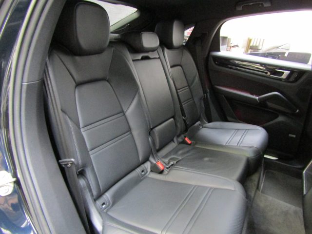 PORSCHE CAYENNE COUPÉ 3.0 V6 E-HYBRID * 132.000  - foto 14