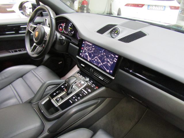 PORSCHE CAYENNE COUPÉ 3.0 V6 E-HYBRID * 132.000  - foto 16