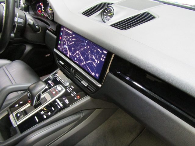 PORSCHE CAYENNE COUPÉ 3.0 V6 E-HYBRID * 132.000  - foto 17