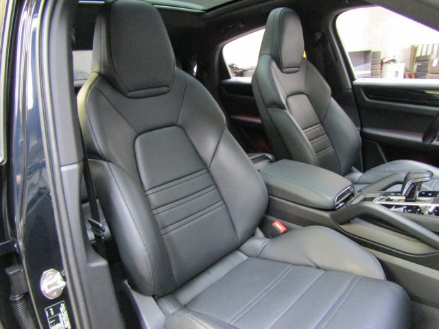 PORSCHE CAYENNE COUPÉ 3.0 V6 E-HYBRID * 132.000  - foto 18
