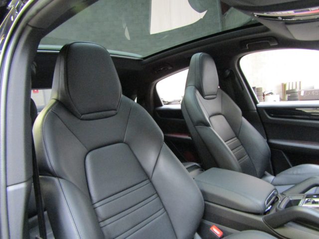 PORSCHE CAYENNE COUPÉ 3.0 V6 E-HYBRID * 132.000  - foto 19