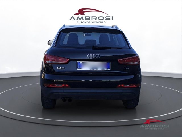 AUDI Q3 2.0 TDI - foto 8